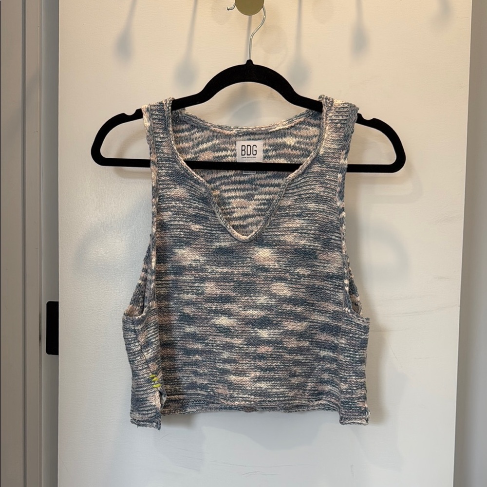 BDG Gray and White Sleeveless Crop Tank Top